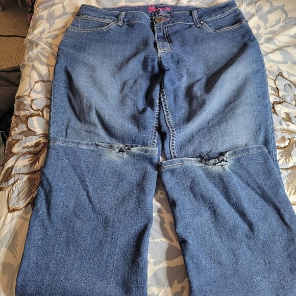Wrangler Blue Jeans - Size 13/14 x 34 - Picture 5 of 13